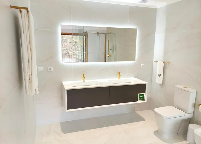 Wine House - Quinta Vale De Carvalho Kır Evi