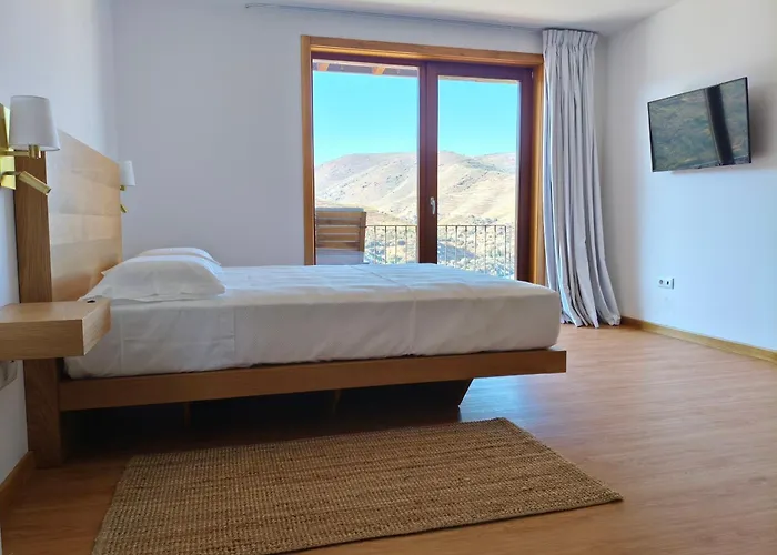 Wine House - Quinta Vale De Carvalho Kır Evi Torre De Moncorvo